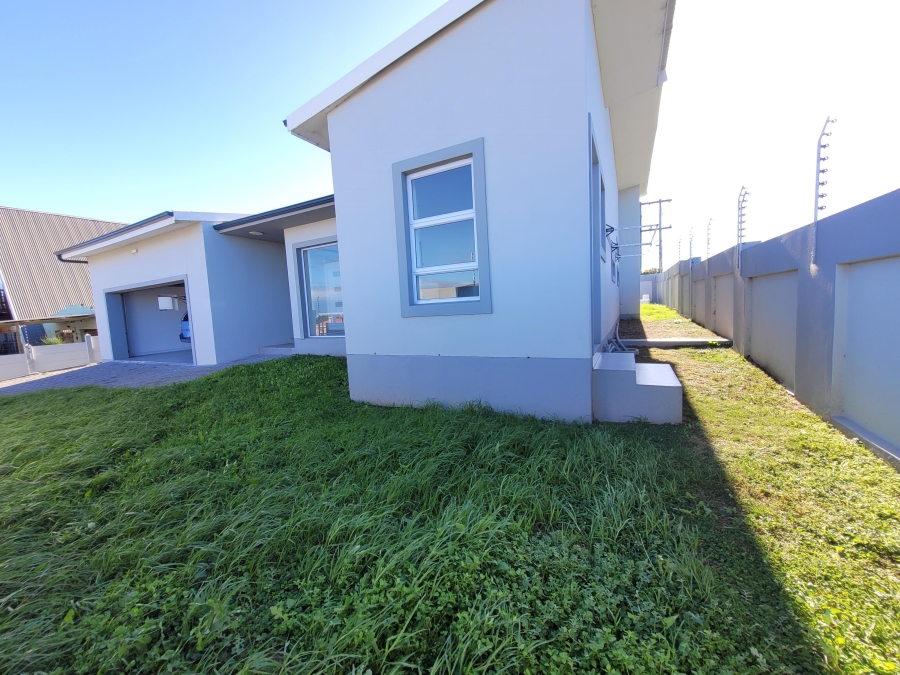 3 Bedroom Property for Sale in Aston Bay Eastern Cape